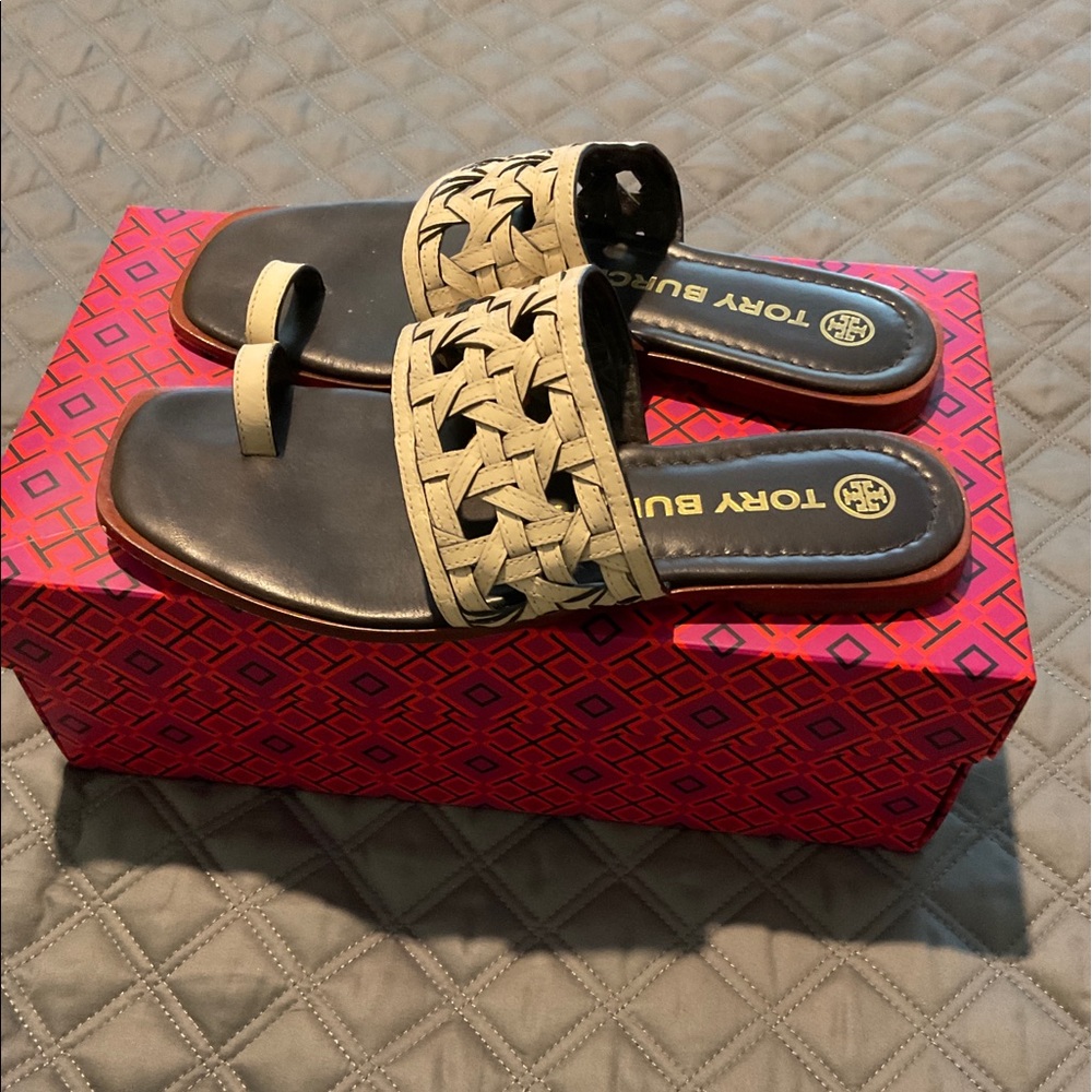 TORY BURCH WOVEN SLIDE - Picture 2 of 4